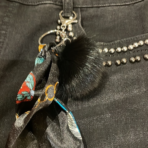 Embellished Pocket Stretch Denim Jeans - Picture 6 of 8